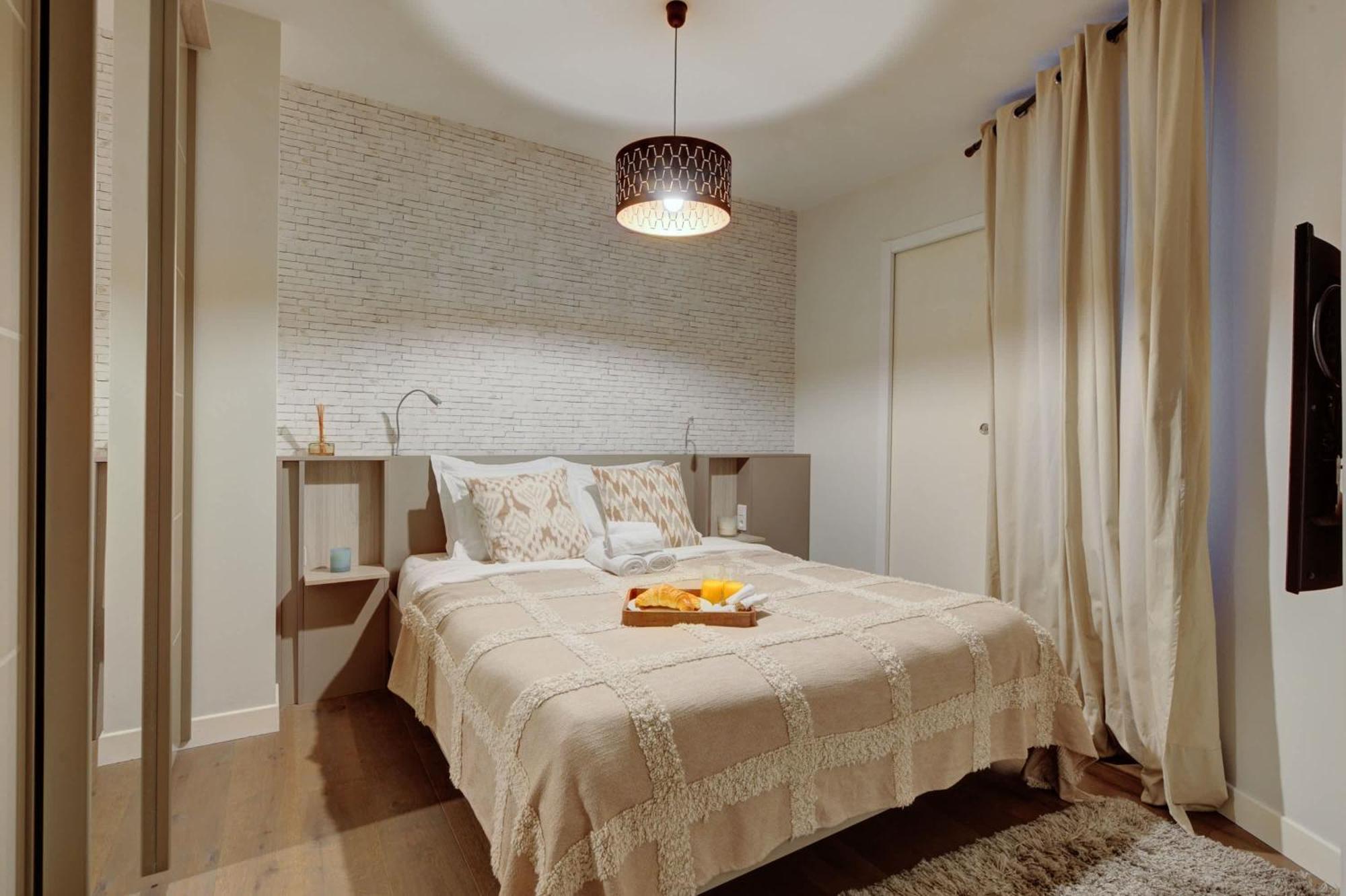 Arc De Triomphe & Theatre Marigny - 3br - Cityapartmentstay * Parijs