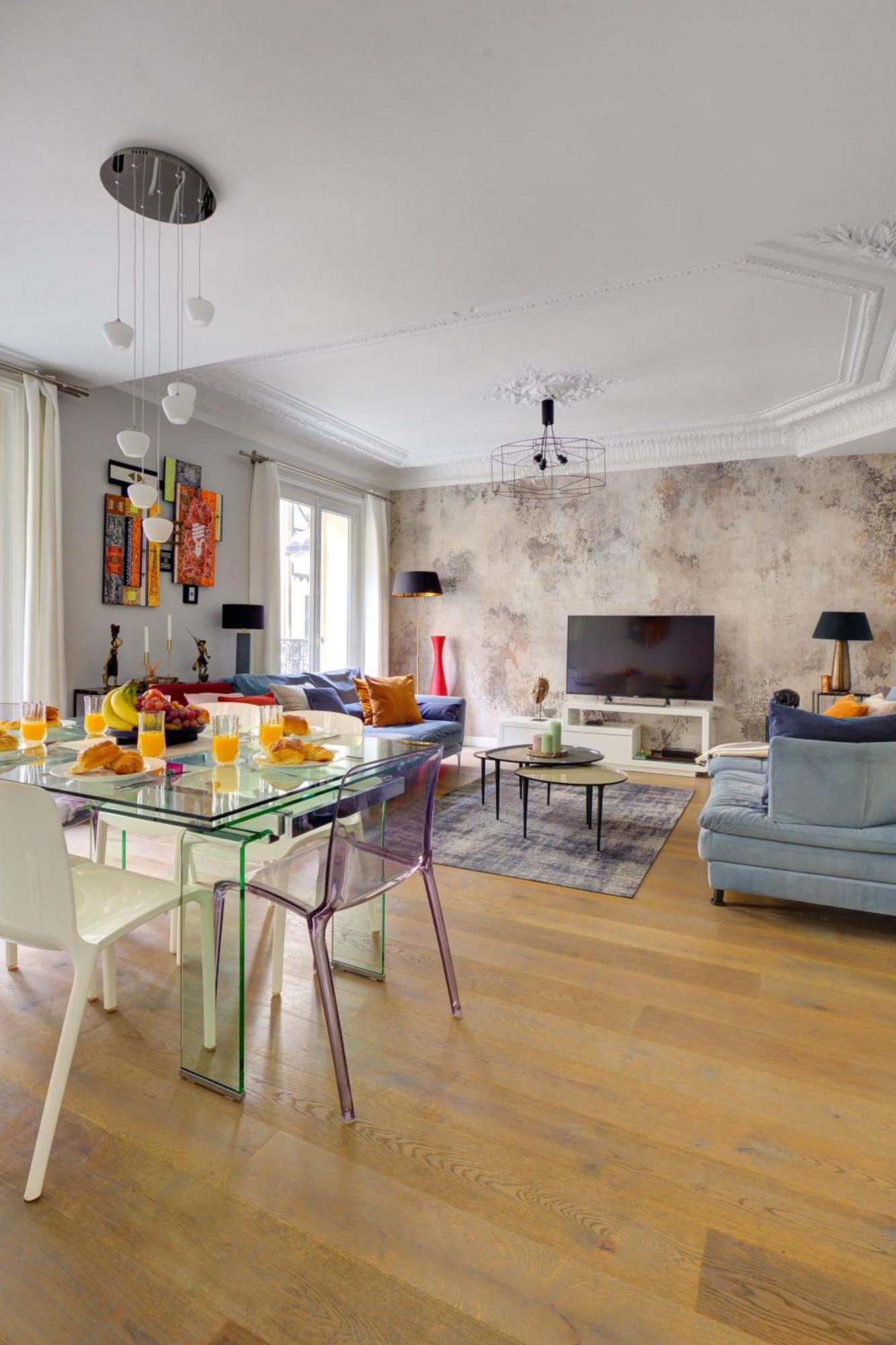 Arc De Triomphe & Theatre Marigny - 3br - Cityapartmentstay Parijs